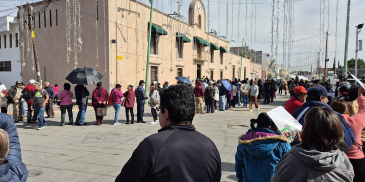 Inicio del programa de descuentos del impuesto predial en Soledad genera largas filas