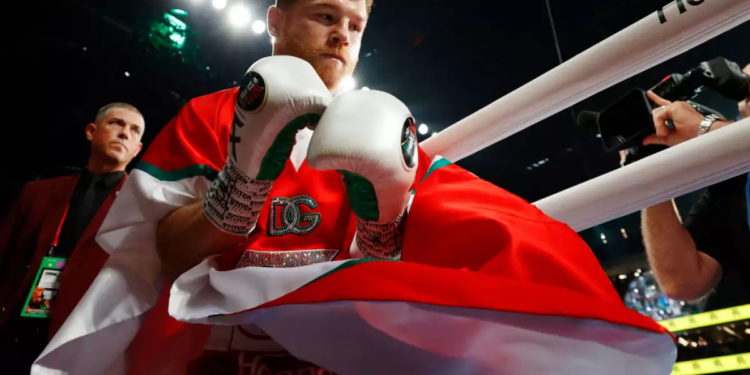 Canelo dedica emotivo mensaje a víctimas por los incendios en California