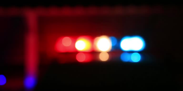 Accidente en bulevar Potosí deja un muerto y un herido tras choque de vehículo contra poste