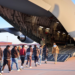 EE.UU. inicia deportaciones de migrantes con aviones C-17 bajo orden de Trump