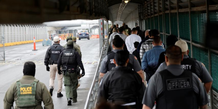 México recibe 6,244 migrantes deportados en las primeras dos semanas de la administración de Trump