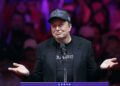 Elon Musk se burla de la renuncia de Trudeau