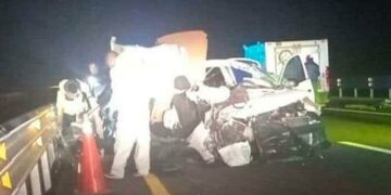 Mueren dos personas en accidente en carretera