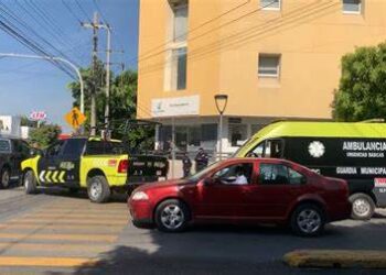 VIDEO | Un grupo de siete hombres asalta la caja recaudadora del Ayuntamiento capitalino; aún se desconoce el monto sustraído