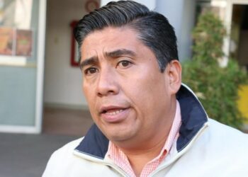 Navarro respalda la reforma contra la no reelección