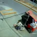 VIDEO | Vecinos rescatan a mujer que cayó en pozo de una calle