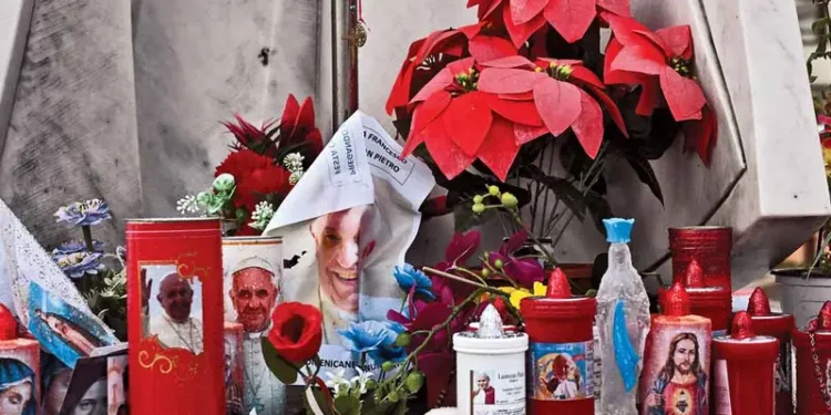 ‘La gente se arremolina para mandar amor al Papa’: Alberto Barranco Chavarría