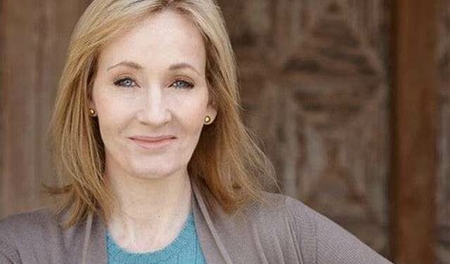 JK Rowling celebra la orden ejecutiva de Trump que prohíbe a mujeres trans en el deporte femenino