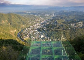 Inauguración oficial del mirador de cristal en Tamazunchale