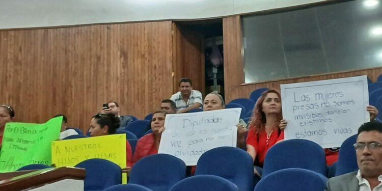 Diputada pide mejorar las condiciones de vida de las mujeres en el Xolol