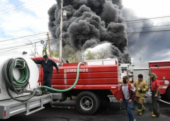 VIDEO | Incendio en la empresa de químicos se debió a un acto intencional