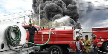 VIDEO | Incendio en la empresa de químicos se debió a un acto intencional