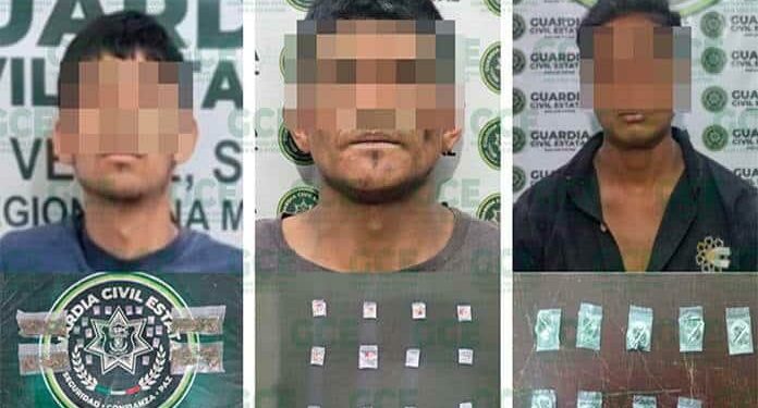 Detienen a tres presuntos narcotraficantes