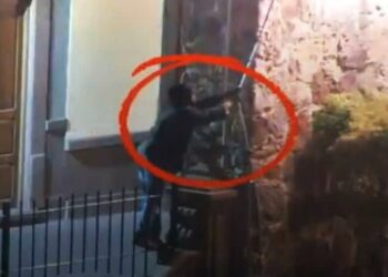 Video | Capturan a sujeto por daños en el alumbrado de Plaza de Aranzazú