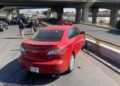 Accidente en el distribuidor Juárez deja daños materiales