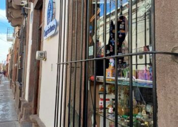 Denuncian otro cristalazo en pleno Centro Histórico