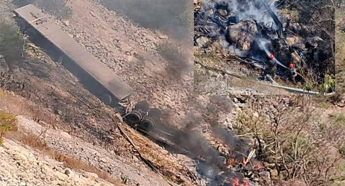 Trailero muere calcinado tras accidente en carretera hacia Rayón