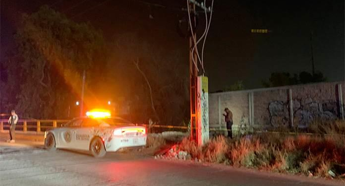 Encuentran cuerpo de hombre en puente municipio libre