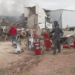 Incendio en pensión y taller de transporte en Los Salazares moviliza a cuerpos de emergencia