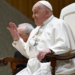 Los médicos no temen por la vida del papa Francisco, pero aún no está fuera de peligro