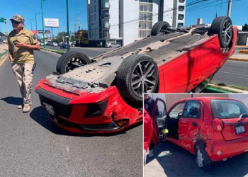 Susto en la carretera a Matehuala: Choque y volcadura terminan sin heridos graves, pero con fuertes daños materiales