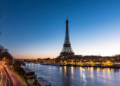 Joven turista estadounidense lanza a su bebé recién nacido desde la ventana de un hotel en París