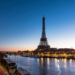 Joven turista estadounidense lanza a su bebé recién nacido desde la ventana de un hotel en París