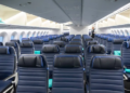 Cómo sobrevivieron los pasajeros del avión que volcó al aterrizar en Toronto y por qué el diseño de los asientos fue clave