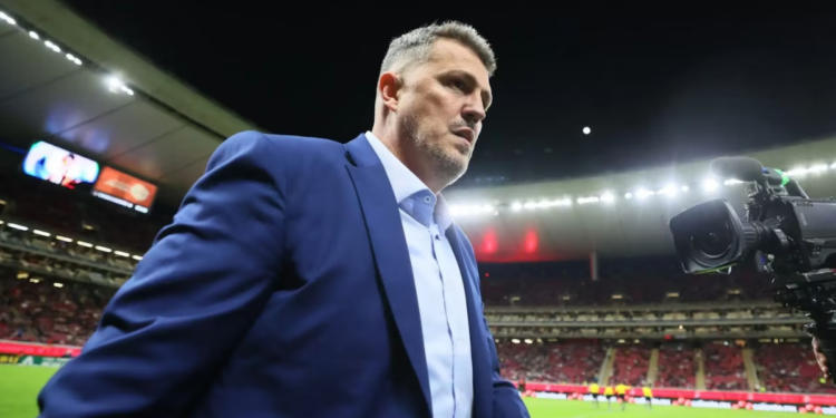 Este fue el motivo por el cual Óscar García Junyent no dirigió a Chivas contra el Atlético de San Luis
