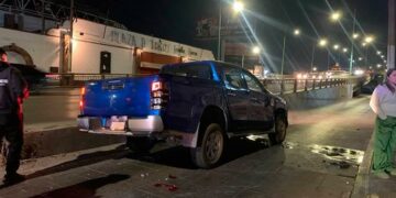 Un herido tras volcadura en la Av. Universidad