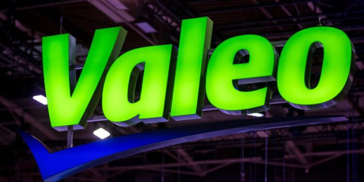La protesta frente a Valeo termina, pero las negociaciones seguirán en marcha