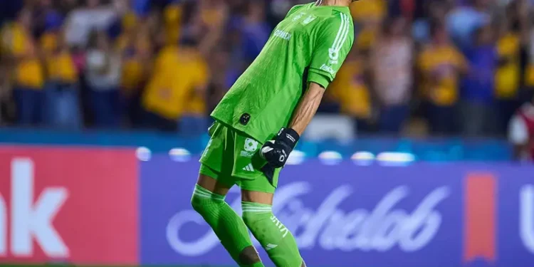 Pláticas en curso para la renovación de Nahuel Guzmán con Tigres