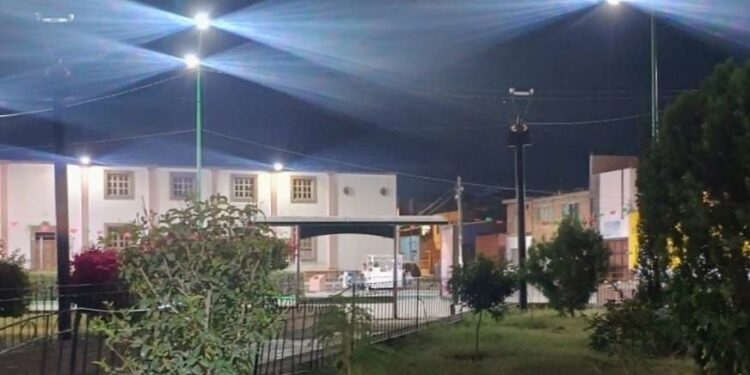 El ataque a las luminarias continúa en la capital
