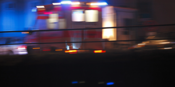 Hombre de 63 años gravemente herido tras ser atropellado al intentar cruzar la carretera a Rioverde