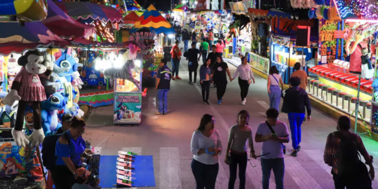 Nombres como Christian Nodal, Carin León y Yuri brillarán en el palenque de la Feria de Puebla 2025