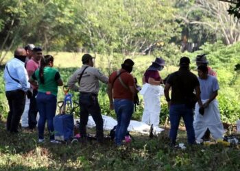 Encuentran otro rancho en Tabasco con fosas y restos humanos