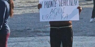 VIDEO | Protestan en el periférico pidiendo la construcción de un puente y acceso al agua