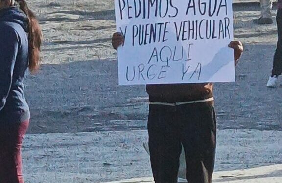 VIDEO | Protestan en el periférico pidiendo la construcción de un puente y acceso al agua