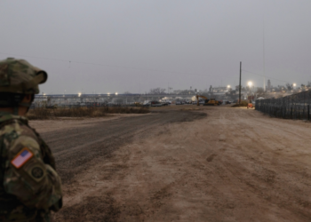 EE.UU. despliega 600 militares adicionales para reforzar la seguridad en la frontera con México
