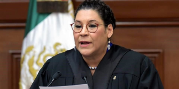 Lenia Batres abandona sesión de la Corte; acusa de “complicidad y sometimiento” de ministros a Salinas Pliego