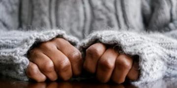 La mujer autista que fue encerrada injustamente en un hospital psiquiátrico durante 45 años en Inglaterra