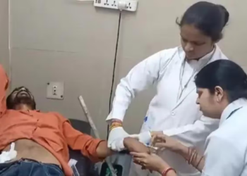 Se cansó de esperar un diagnóstico y se operó con tutoriales de YouTube
