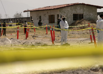 Por qué el caso de Teuchitlán no se puede comparar con Ayotzinapa, según el gobierno de Sheinbaum