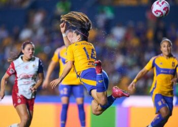 VIDEO | Maga Ovalle se luce con el gol de su vida en el triunfo de Tigres Femenil ante Chivas