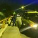 Evitan policías que hombre se lance del puente 20 de Noviembre