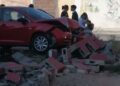 Accidente en el Fracc. Don Miguel: automóvil impacta contra una vivienda