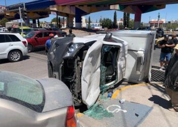 VIDEO | Choque en Salvador Nava y Chapultepec deja a una mujer lesionada