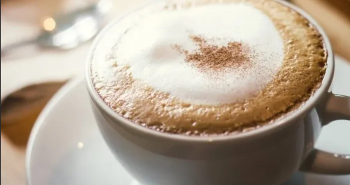 Por esta razón debes tomar café antes de una siesta: napuccino, el truco para descansar