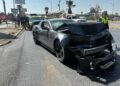 Sujetos armados se estrellan con un Camaro y roban un Chevy para escapar, el coche era de un policía fallecido