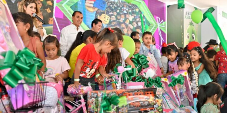 Gobernador lanza los festejos por el Día de la Niñez en diversas regiones del estado